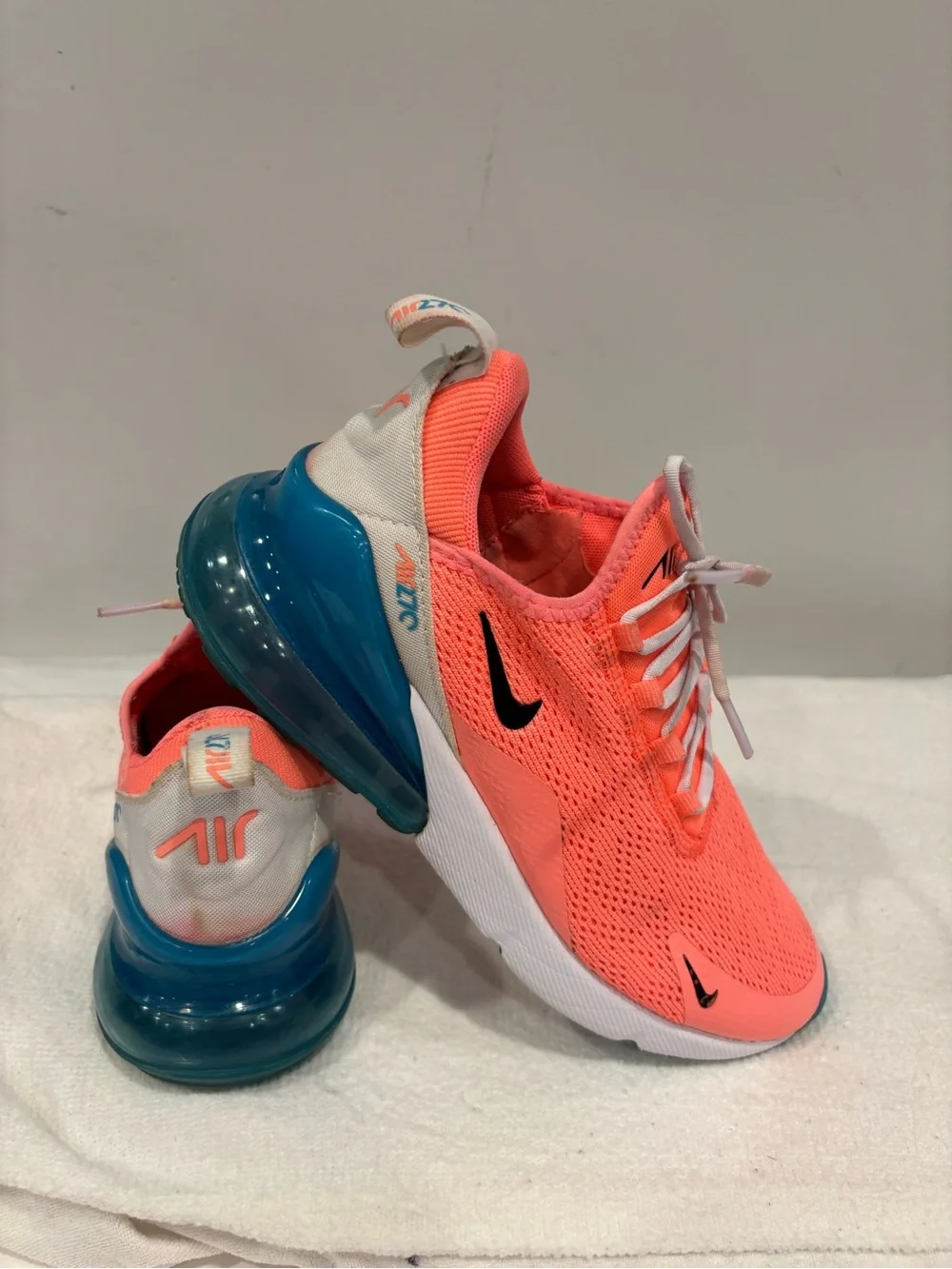Nike Kids' Air Max 270 Pink/Coral Athletic Shoes